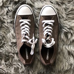 barkroot brown converse